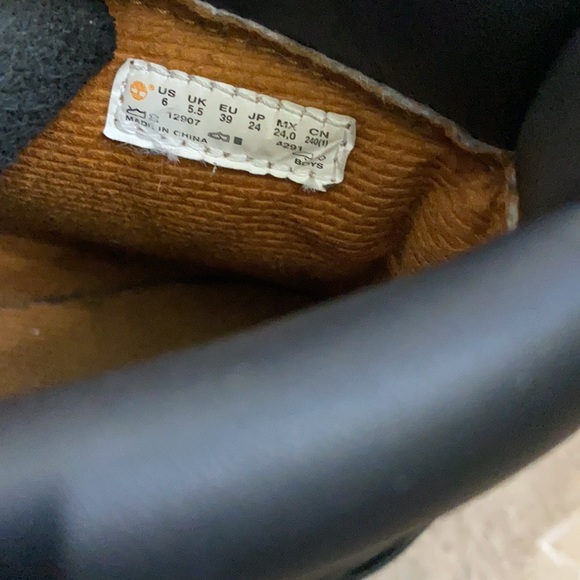 Timberland Black Boots - Picture 8 of 9